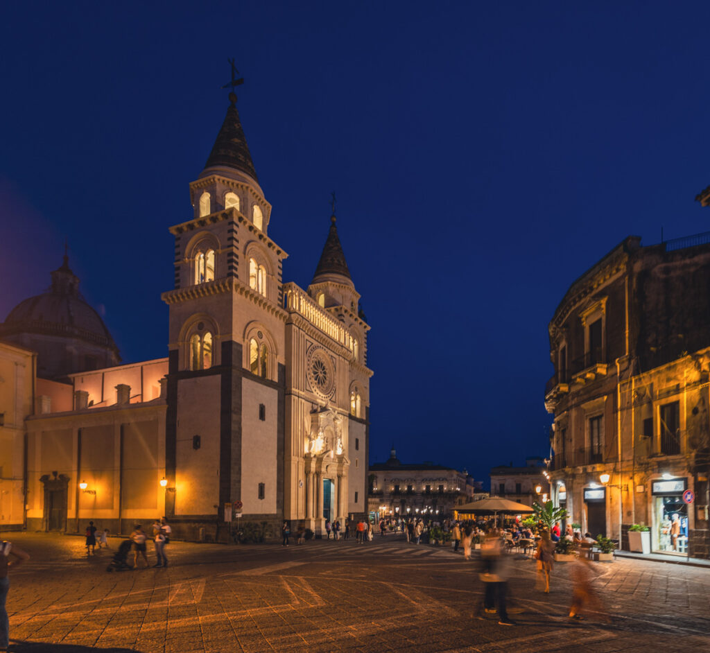 AL duomo Acireale atmosfera-12